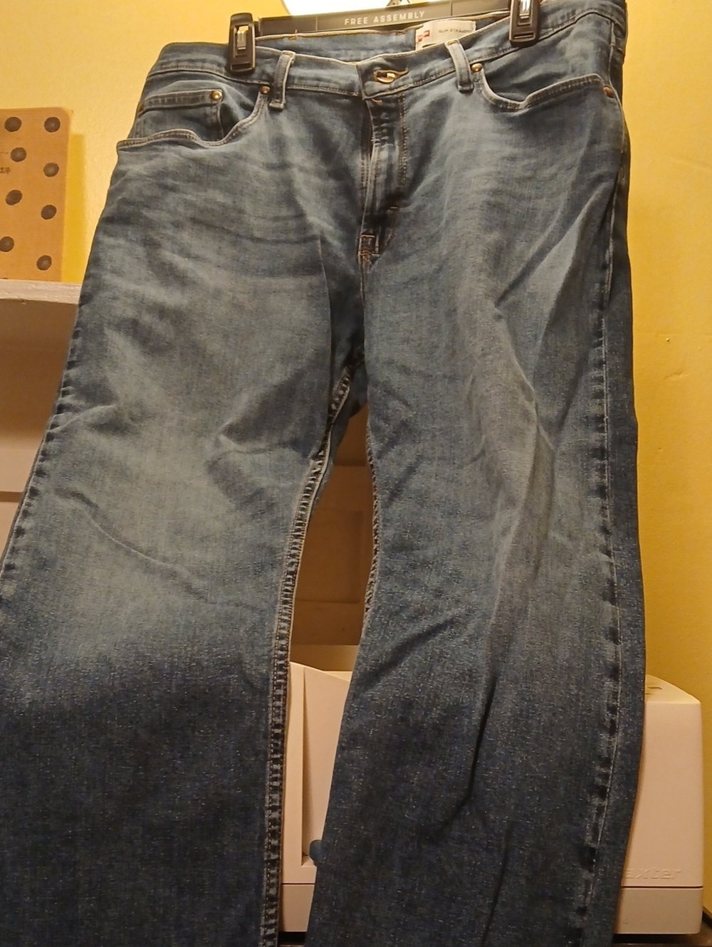 Wrangler Men’s Bootcut Jeans in Medium Blue Wash